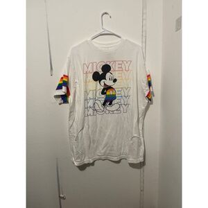 Disneyland resort pride‎ shirt